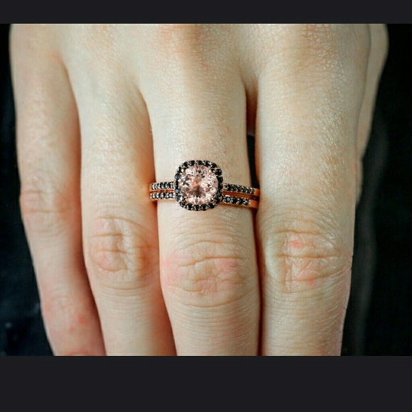 Peach Morganite Ring & Black CZ in 18k Rose Gold - Picture 4 of 6